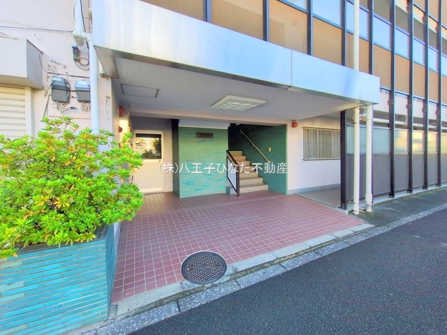祝：成約済み　千人町光ハイム　八王子市　中古マンションのエントランス|～仲介手数料無料☆八王子ひなた不動産～千人町光ハイム
