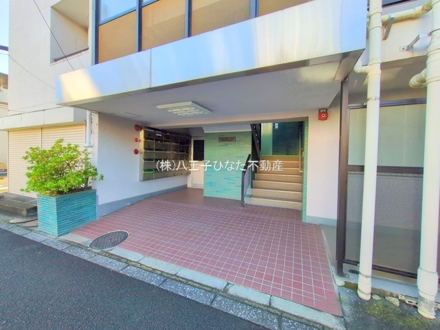 祝：成約済み　千人町光ハイム　八王子市　中古マンションのエントランス|～仲介手数料無料☆八王子ひなた不動産～千人町光ハイム
