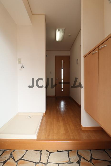 ビビッドＫの玄関