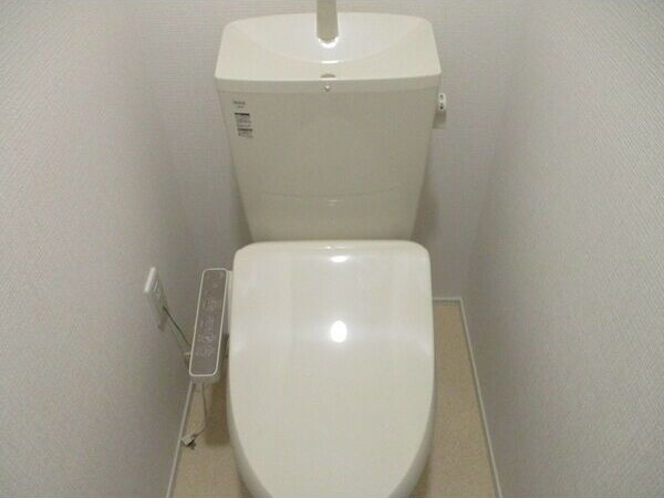 アーバンハウス黒石野IIのトイレ