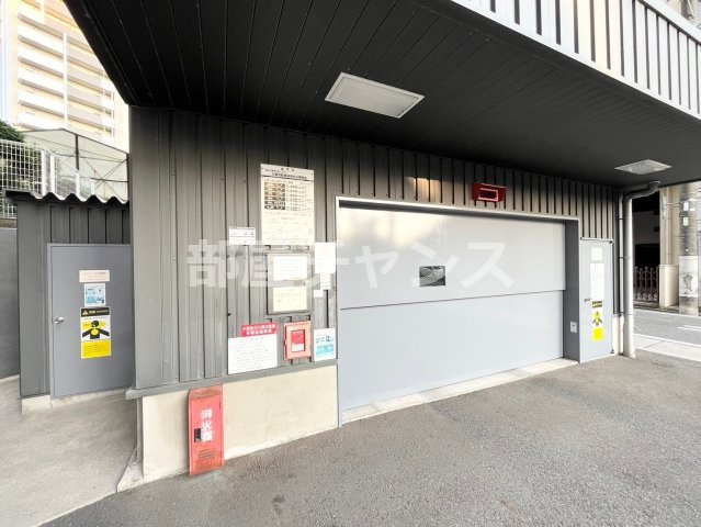 グラン・アベニュー 西大須の駐車場