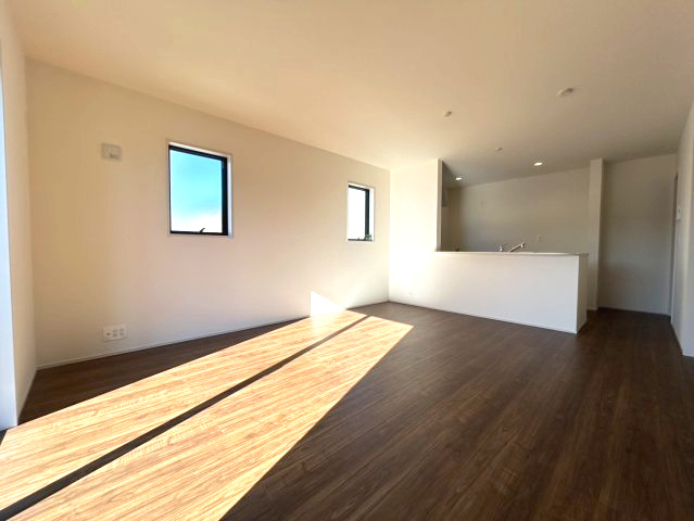 新築戸建　長野市桐原の居間・リビング