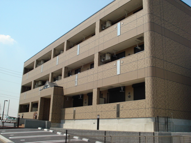 BON CHEVALの駐車場