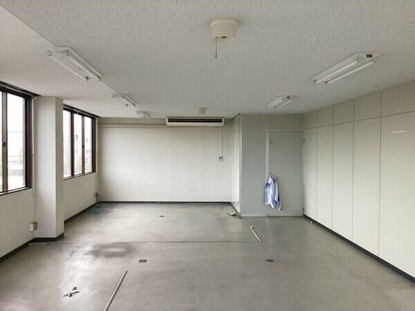 大脇ビルの内装