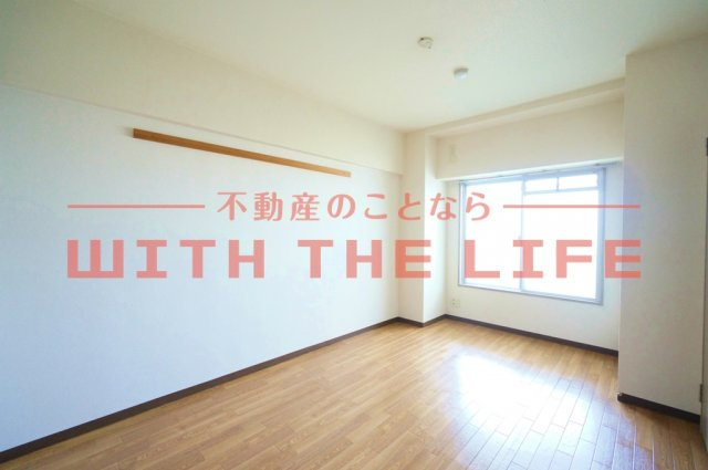 サンフラワー津福【キャッシュバック対象物件】の洋室|個人の部屋や寝室として使える洋室です