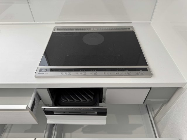 ＣＬＡＩＲ　ＨＥＩＭのキッチン|IH３口でございます。