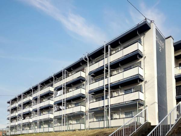ビレッジハウス鈴蘭台1号棟の外観|物件の外観です