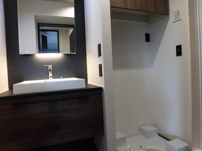 シャルム新屋敷の洗面所