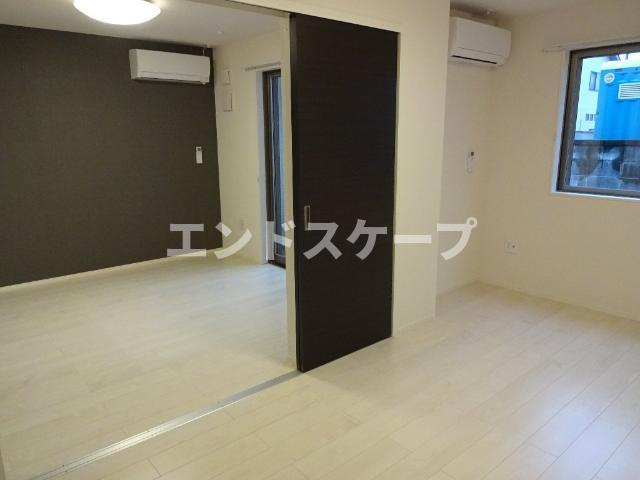 オデッセイの内装|洋室からＬＤＫ
高崎、前橋のお部屋探しはエンドスケープまで！お客様の理想お聞かせ下さい♪