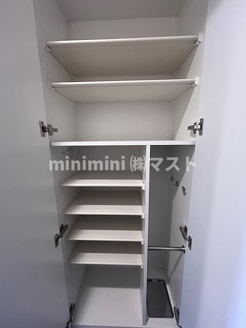 プレサンス西九条シティベイの収納