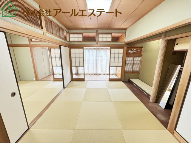 姫路市北新在家2丁目　　中古戸建の和室