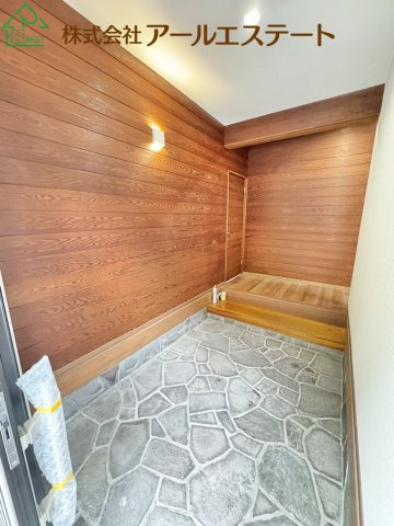 姫路市北新在家2丁目　　中古戸建の玄関