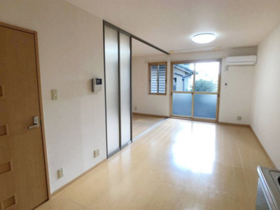 【居間・リビング】 | メゾンドゥソレイユ103