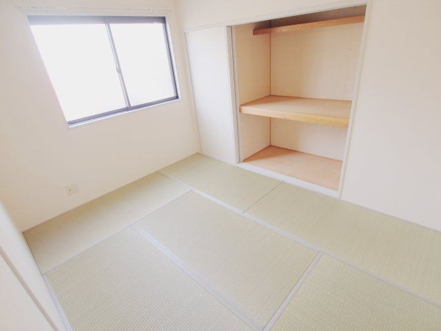 ディアス飛鳥B棟の収納