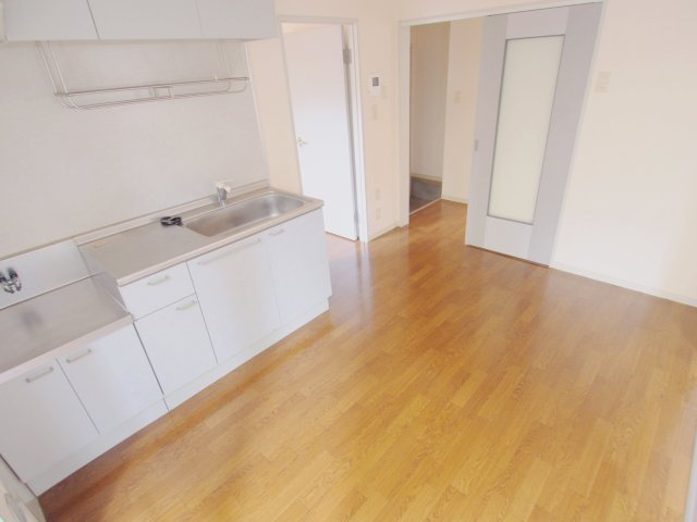 ディアス飛鳥B棟の居間・リビング