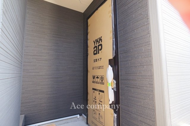 【内観：施工例】 | 平野区加美東1丁目 | 【同社による同仕様の施工例】玄関人感センサー照明付き☆TVモニターホン完備です☆