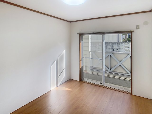 ハイネスイーストⅡの居間・リビング