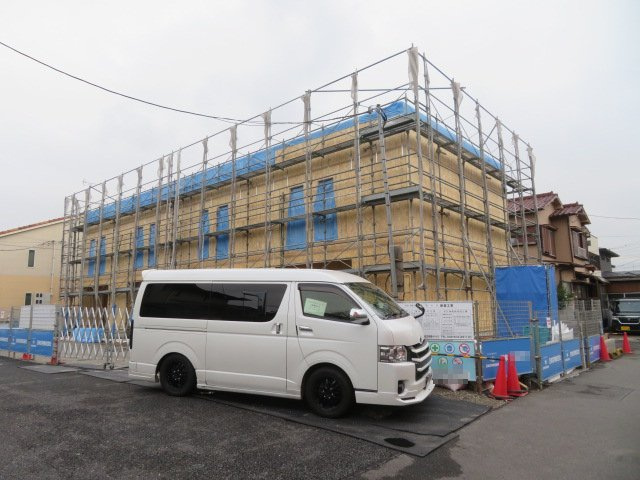 草加市吉町４丁目の倉庫の外観|建築中