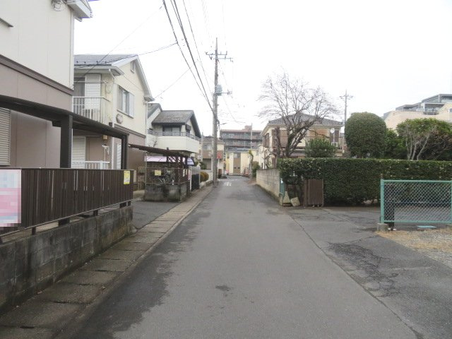 草加市吉町４丁目の倉庫