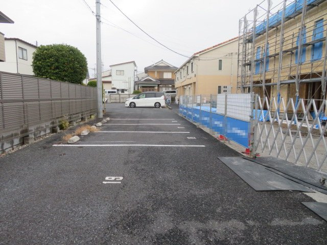 草加市吉町４丁目の倉庫