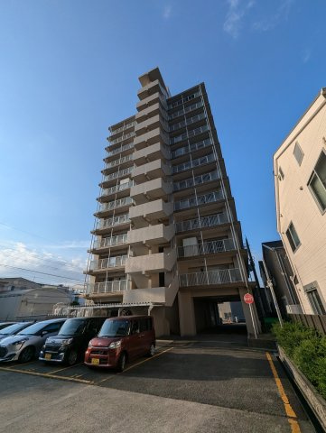 エスト伊丹　1202号室の外観