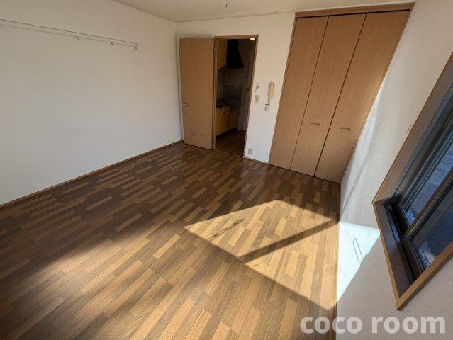 メゾン彩の居間・リビング