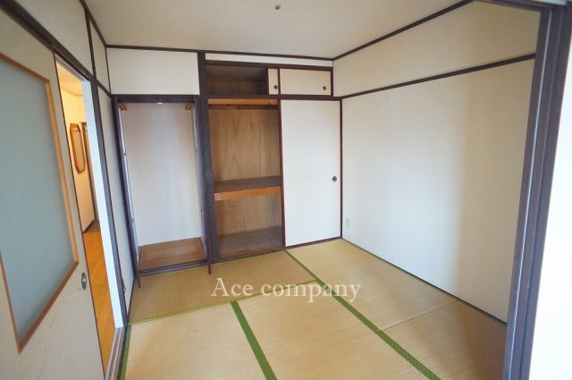 【寝室】 | シャトー富士 | 【和室4.5帖】押し入れあります♪