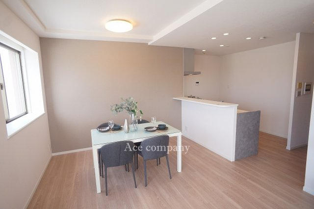 【居間・リビング】 | ファミール長居公園 | 【LDK：ゆったり約19帖！】モニターホン完備です☆