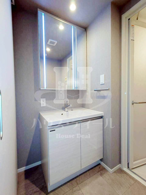 【独立洗面台】 | プレセダン板橋本町 | 独立洗面化粧台が付いています