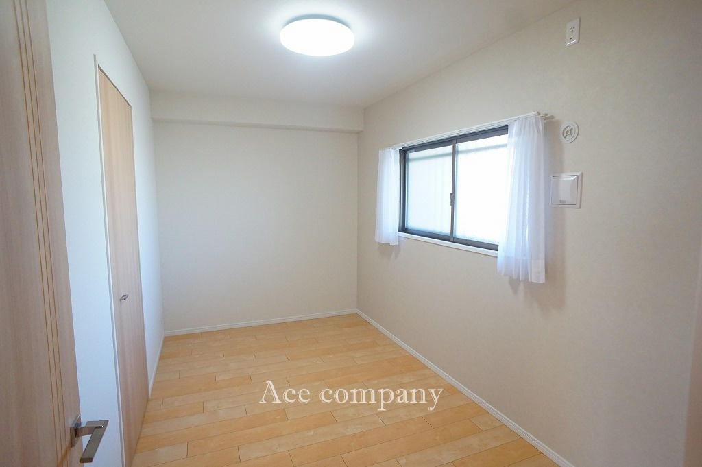 【寝室】の画像