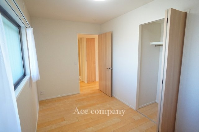 【寝室】 | ブラームス東住吉 | 【洋室6帖】クローゼット完備です♪