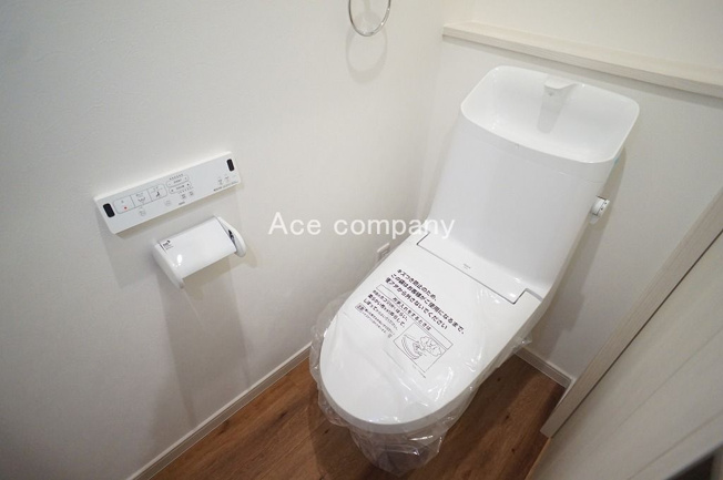 【トイレ】 | 生野区舎利寺1丁目 | トイレは1階と2階の各階に完備♪ともに同仕様のシャワートイレです☆