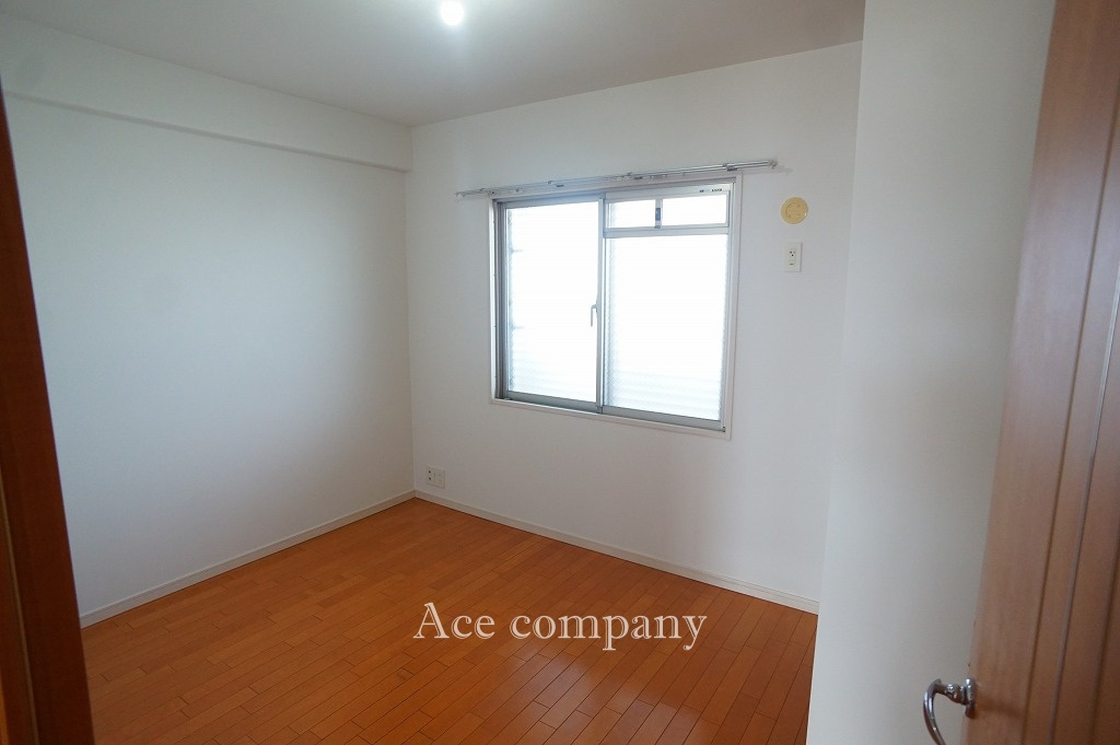 【寝室】の画像