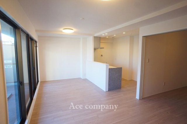 【居間・リビング】の画像