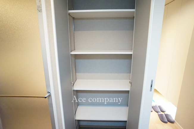 【収納】 | ドムール加美西公園 | 洗面台の背面にも収納完備です♪