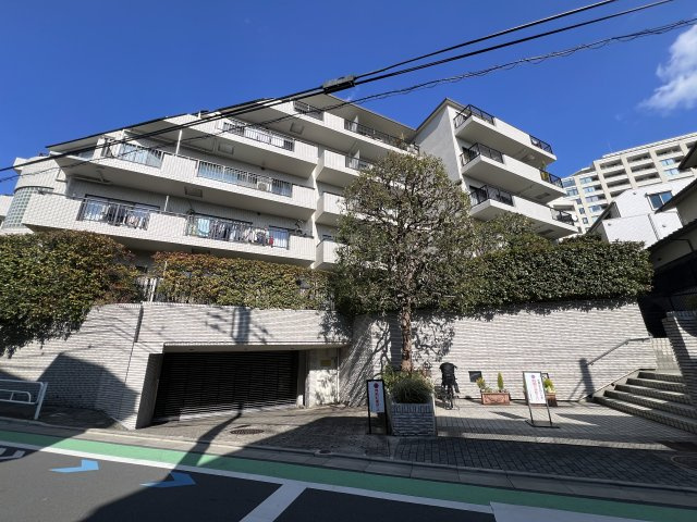 【外観】 | パレ駒場 | 外はこのようになっています