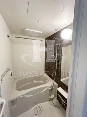 【浴室】 | ジェルメ 壱番館 | ゆったり過ごせるお風呂です