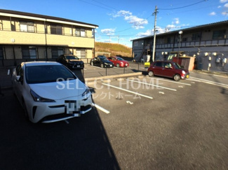 【駐車場】