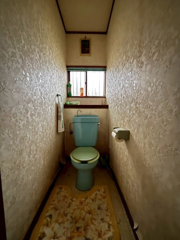 茂原市六ツ野　中古戸建のトイレ