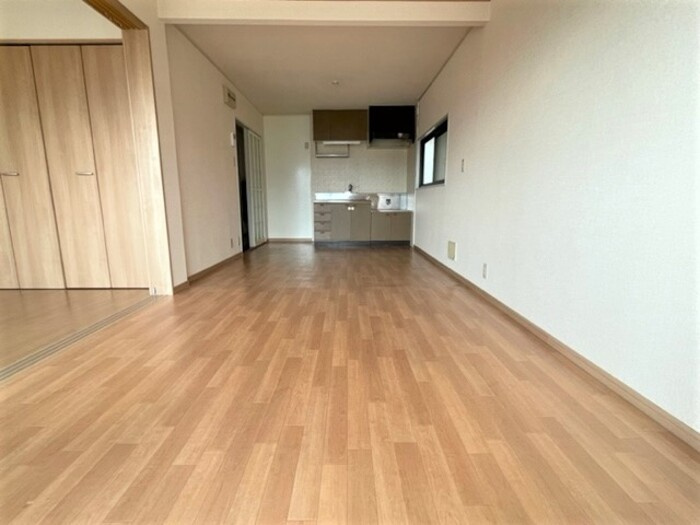 エコーハイツB棟の居間・リビング