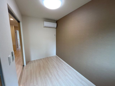 【洋室】 | クレールスクエアＳ