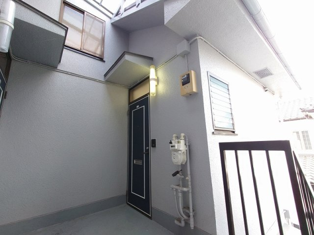 ハイツ石打の玄関