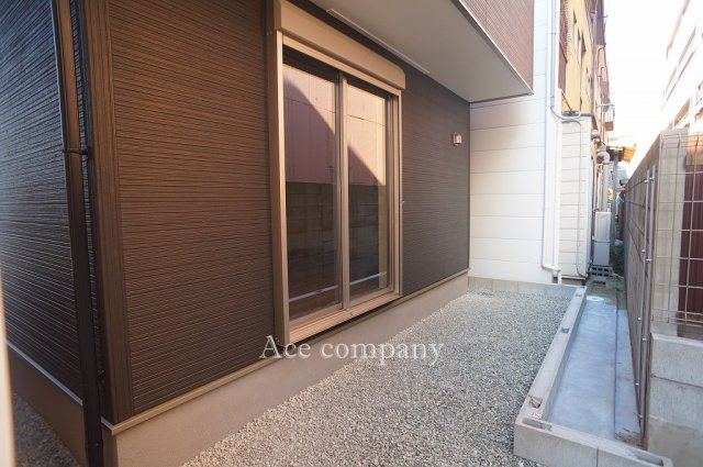 【庭】 | 平野区加美鞍作3丁目　【4号棟/全4棟】 | 1階南面：裏庭ガーデニングスペースあります☆