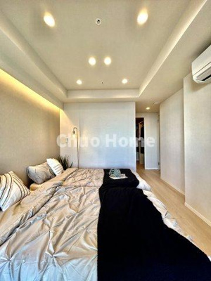 【洋室】 | シティタワーズ豊洲ザ・シンボル | 【洋室】快適に過ごす条件は、一人ひとり違います。だからこそ飾り過ぎないシンプルな内装と偏り過ぎないデザインで統一しております。居住していく中でオーナー様だけの【マイホーム】に創り上げて下さい