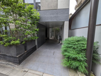 【エントランス】