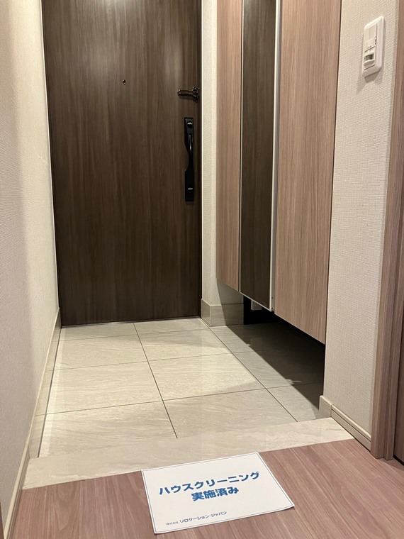 ガーラ・レジデンス三鷹シャインパークスの玄関