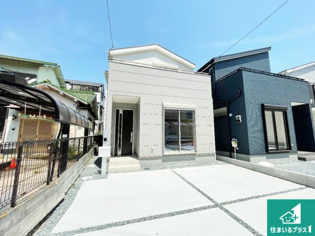 尼崎市常松　第3期　新築一戸建ての外観|お客様に長く安心して住んでいだだける事にこだわった家づくり！住んでからのアフターサービスにもしっかりと取り組んでいます！