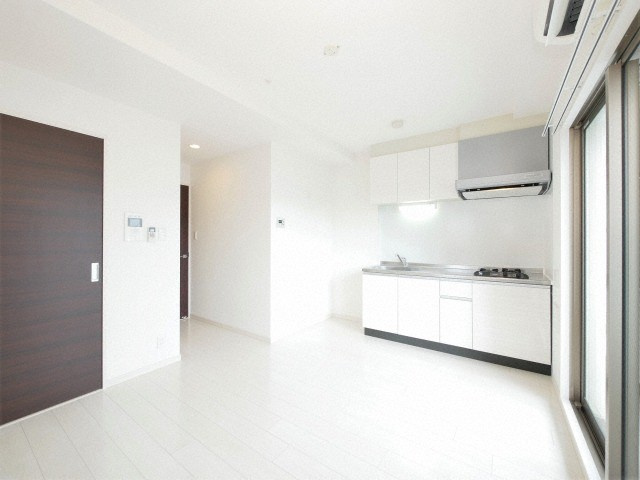 レジディア新大阪の洋室