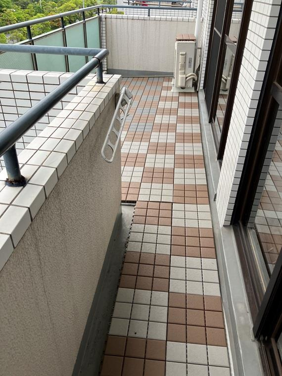 フォーラム海風の街１２号棟のバルコニー