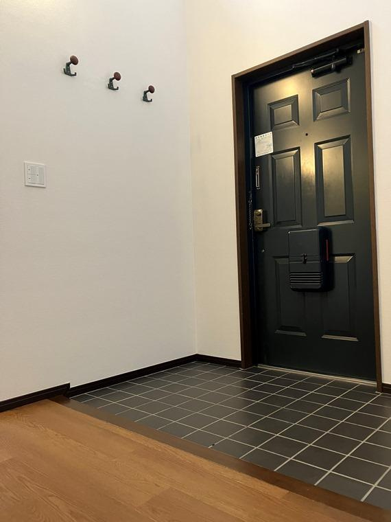 フォーラム海風の街１２号棟の玄関